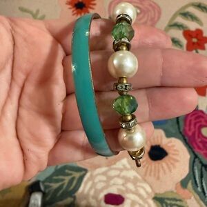 Elegant Green and Gold Bracelet Set